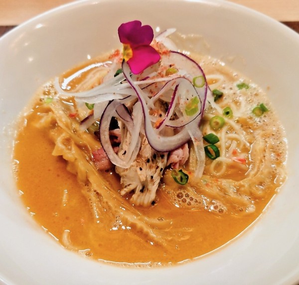 「限定②濃厚海老蕎麦」@論露に不二の写真