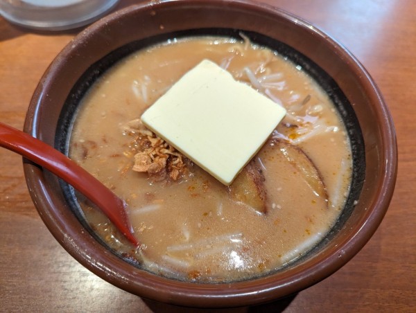 「味噌バターラーメン910円」@麺場 田所商店 多摩ニュータウン店の写真