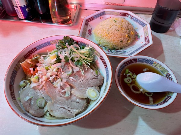 「チャーシュー宝そば + 半チャーハン」@宝華の写真