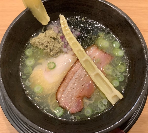 「[限定]牡蠣潮ラーメン」@横浜淡麗らぁ麺 川上の写真