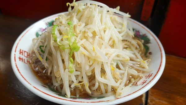 「ラーメン(ヤサイポン酢)￥850」@ザ・ラーメンスモールアックスの写真