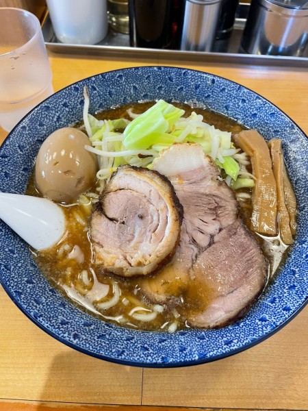 「味玉Wチャーシュー麺（麺大盛）」@創作らーめん 小川流 二本松店の写真