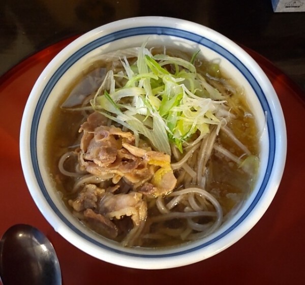 「冷たい肉そば800円」@のり八の写真