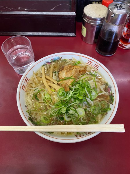 「醤油ラーメンスタミナもやし炒めトッピング」@八福神の写真