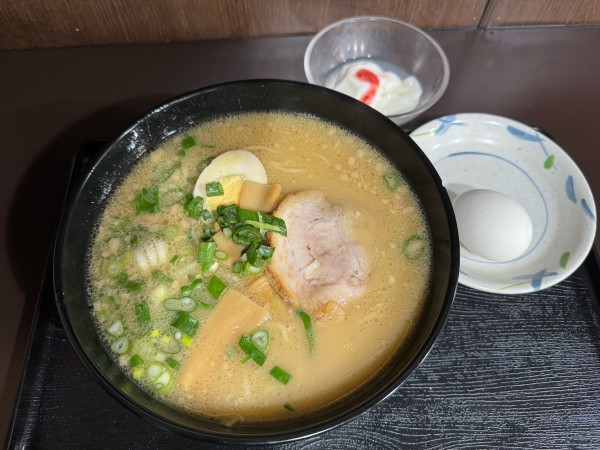 「ラーメン 大盛　760円」@青山ふ〜ちんの写真