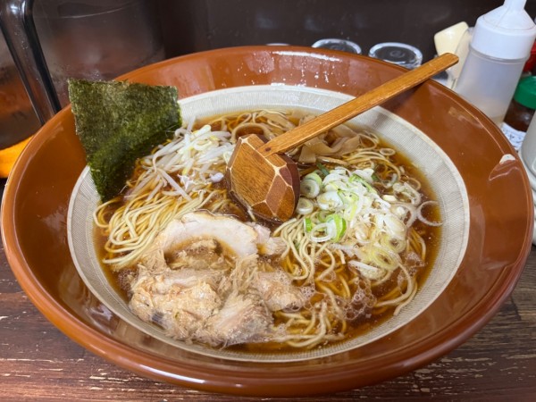 「正油ラーメン(細麺、テトラ)」@こしょうやの写真