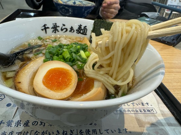 「あっさり味玉らぁ麺900円」@千葉らぁ麺の写真
