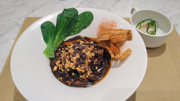 「【限定】汁なしチョコもち担々麺(追い飯付き)」@MENSHO SAN FRANCISCOの写真