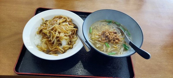 「台湾塩ラーメン+生姜焼飯」@昇龍の写真