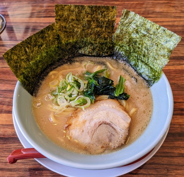 「豚骨ラーメン(醤油)」@ラーメン清六家  真壁店の写真