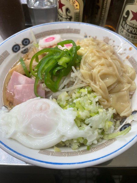 「五目油そば ワンタン 半熟卵変更」@中華そば みたかの写真