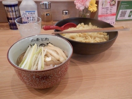 「コクまろ塩」@小麦と肉 桃の木の写真