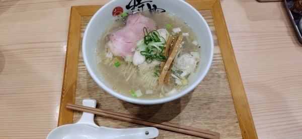 「塩蕎麦　1050円」@中華蕎麦 時雨の写真