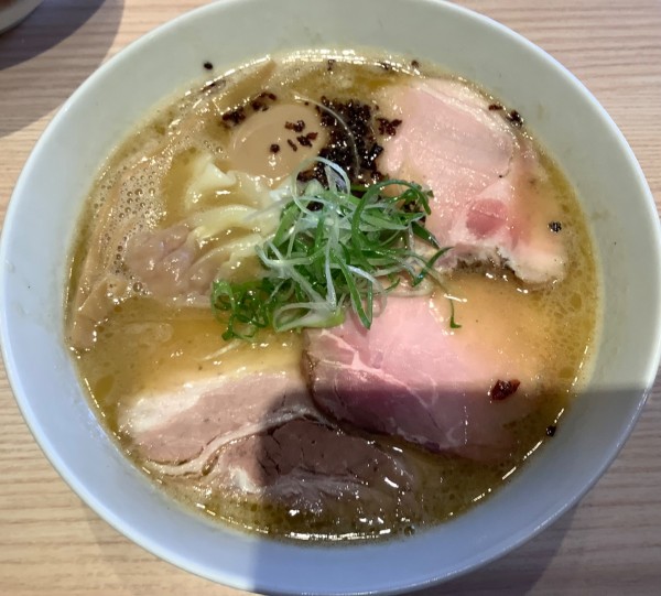 「特製白湯ラーメン」@中村麺三郎商店の写真