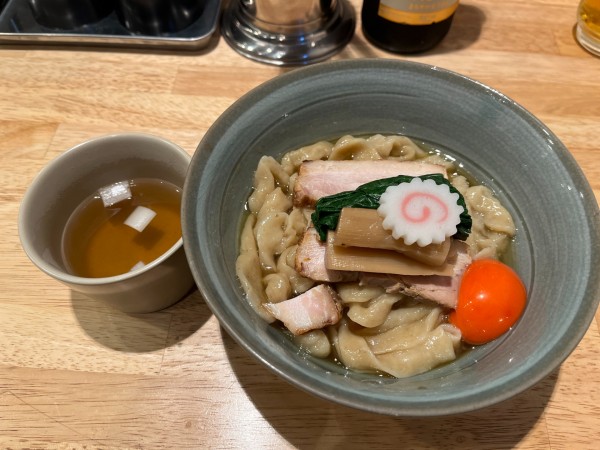 「油そば（出汁スープ付き）」@だしと麺 遊泳の写真