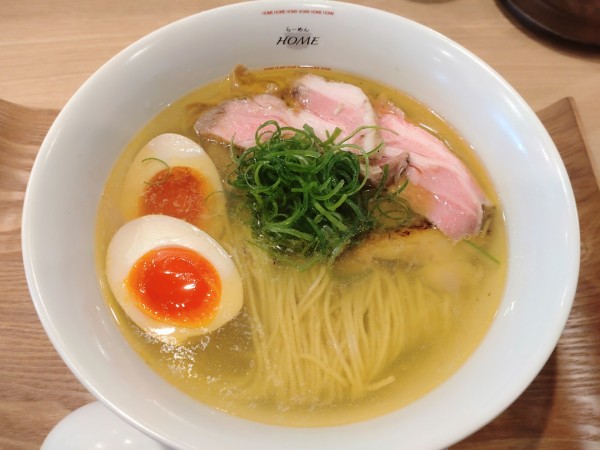 「特白銀 1150円」@HOME らーめんの写真