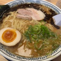 醤油とんこつ黒