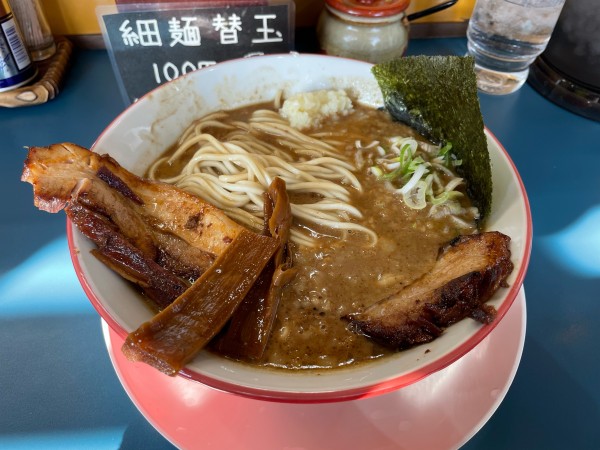 「こってりトンコツらーめん」@らーめん よし丸の写真
