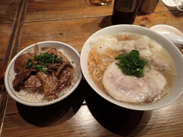 「塩ワンタンらぁ麺(1200円)」@松戸中華そば 富田食堂の写真