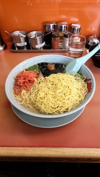 「朝ラーメン4玉【大盛•替玉×2】紅生姜×2」@ラーメン山岡家 熊谷店の写真