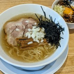 さかな中華（塩）＋チャーシュー卵かけごはん（900円＋400円）