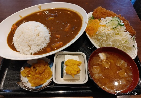 「別盛りカツカレー定食（1,100円）」@なかうらわ食堂の写真