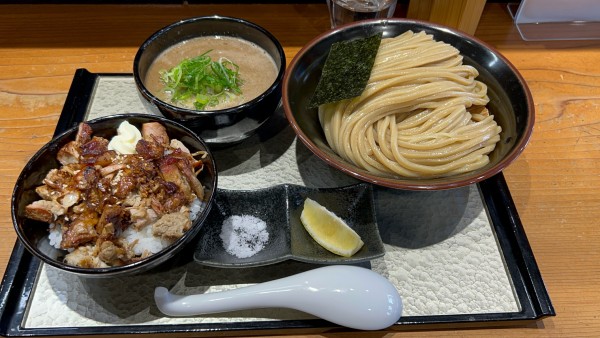 「つけ蕎麦　炭火焼きチャーシュー丼」@中華蕎麦 ひら井の写真