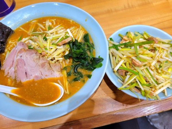 「味噌ラーメン+ネギ+ネギチャーシューライス」@ラーメン関口の写真