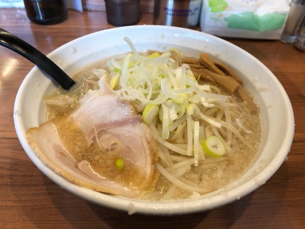 「しょうゆらーめん」@こってりらーめん なりたけ 池袋店の写真