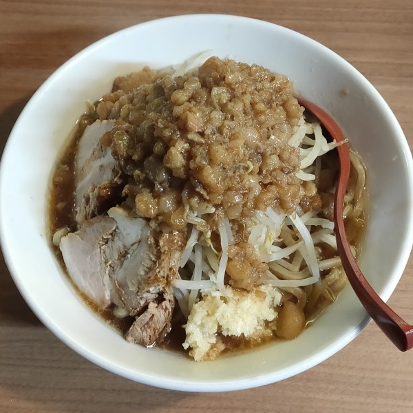 「豚ラーメン麺固めニンニクアブラマシマシ」@ラーメン豚壱の写真