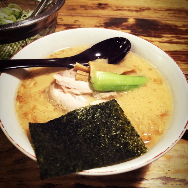 「黒ラーメン」@吉笑らーめん 東伏見店の写真