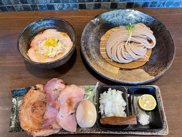 「つけ麺(小) ¥1,200 特製¥450」@麺屋みつば＋クローバーの写真