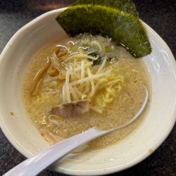 ラーメン　800円