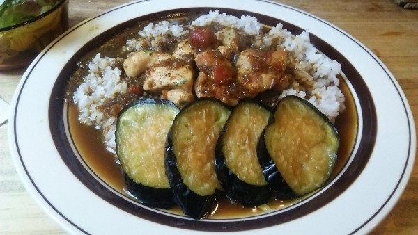 「くろーばーカレー 1000円＋なす 100円」@カレークローバーの写真