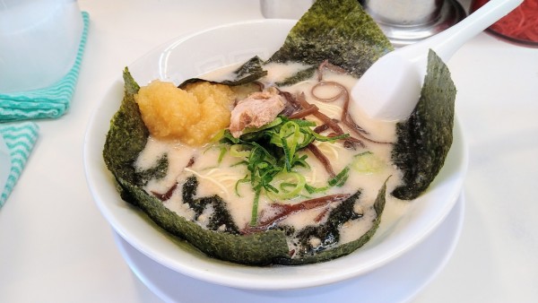 「のりラーメン＋替え玉」@博多天神 新橋1号店の写真