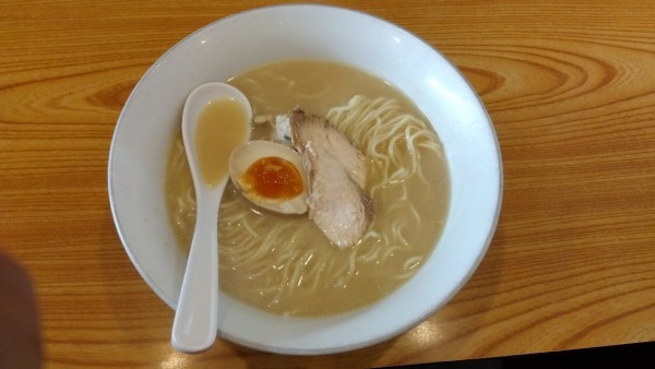 「濃厚鶏白湯　大盛」@支那そば 一本気の写真