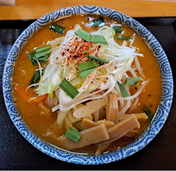 「辛味噌ラーメン900円」@より道の写真