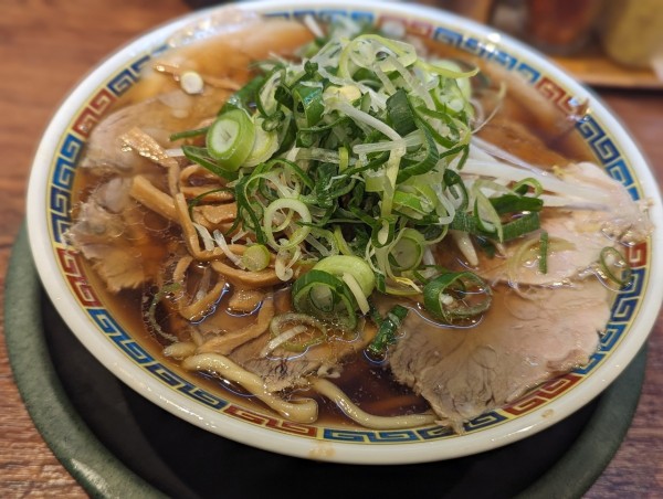 「透きとんこつ中華そば　菊醤」@博多とんこつ 天神旗の写真