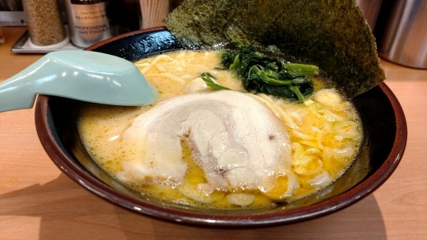 「ラーメン 830円」@横濱家系ラーメン たくみ家 水戸南店の写真