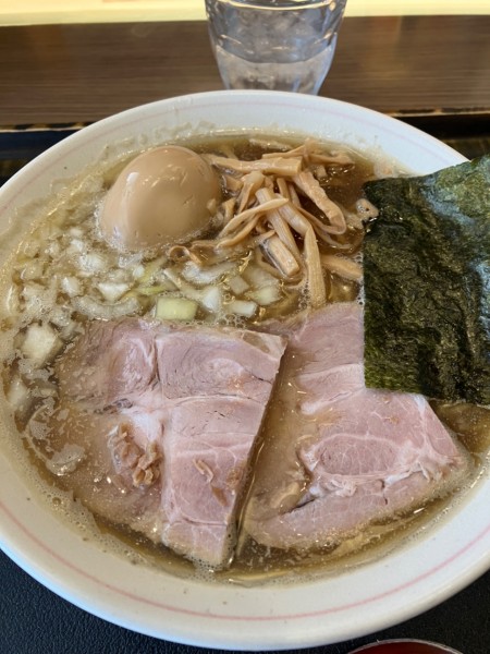 「伊吹産煮干しの中華そば+味玉（1000円）」@INOSHOWの写真