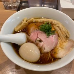 特製醤油らぁ麺