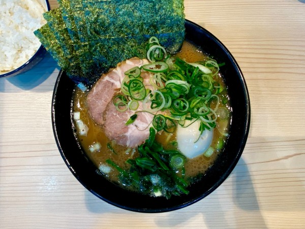 「千祥おすすめラーメン並盛:950円、ライス:100円」@麺家 千祥の写真