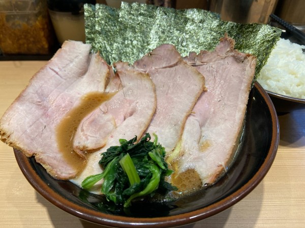 「チャーシュー麺1150円+ノリ100円+ライス150円」@輝道家直系 皇綱家の写真