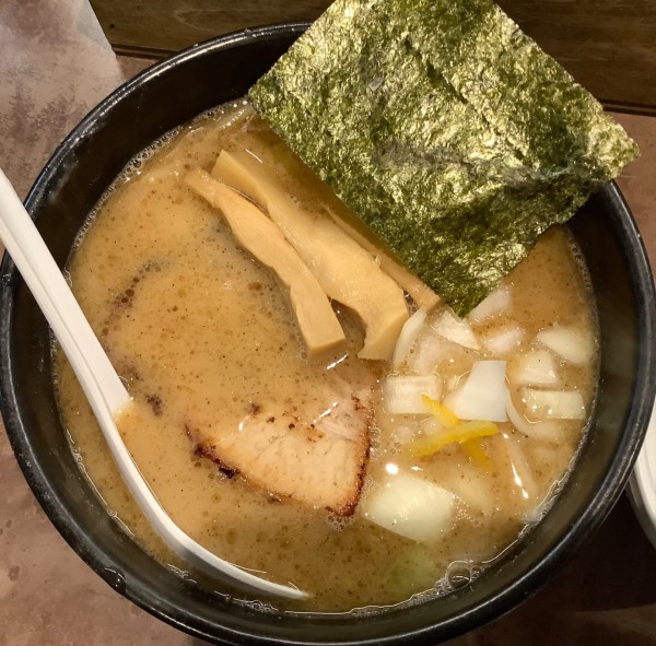 「濃厚魚介そば」@NOODLE VOICEの写真