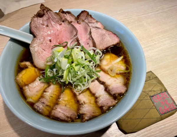 「ダブルMIXチャーシュー麺」@まるえ中華そばの写真