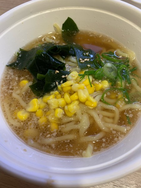 「三陸産わかめとコーンの醤油ラーメン」@かっぱ寿司 いわき平店の写真