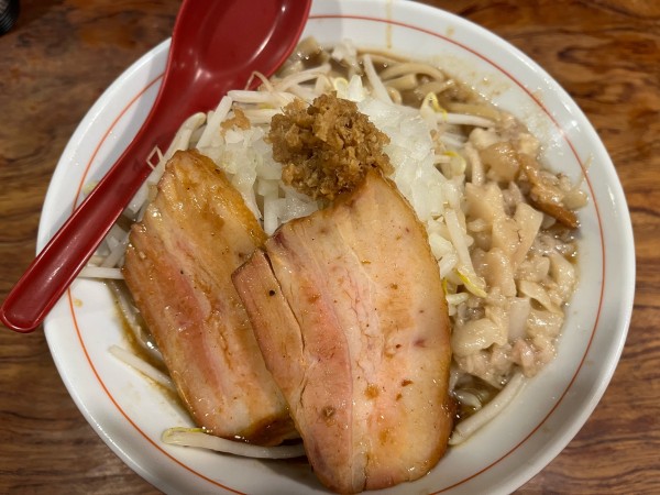 「角ふじラーメン中盛固め」@神勝軒 下永谷店の写真