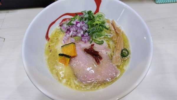 「コク塩」@麺や 魁星の写真