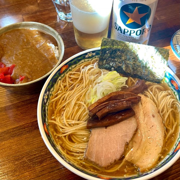 「奈つやの中華そば＋茶碗カレー＋黒ラベル缶」@奈つやの中華そばの写真