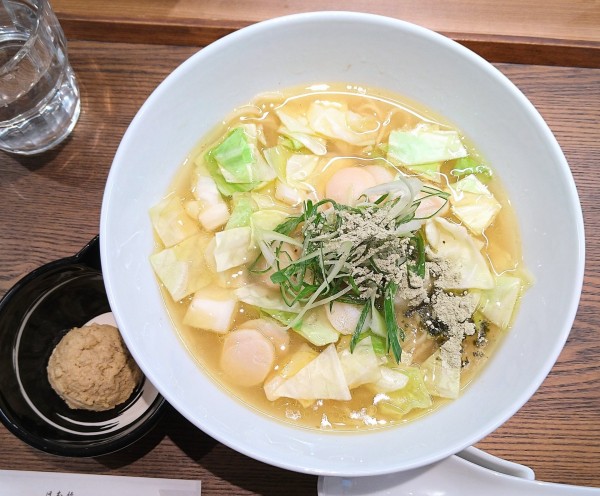 「北海道産帆立の塩らぁ麺【限定】」@日本橋 らぁ麺 めだか堂の写真